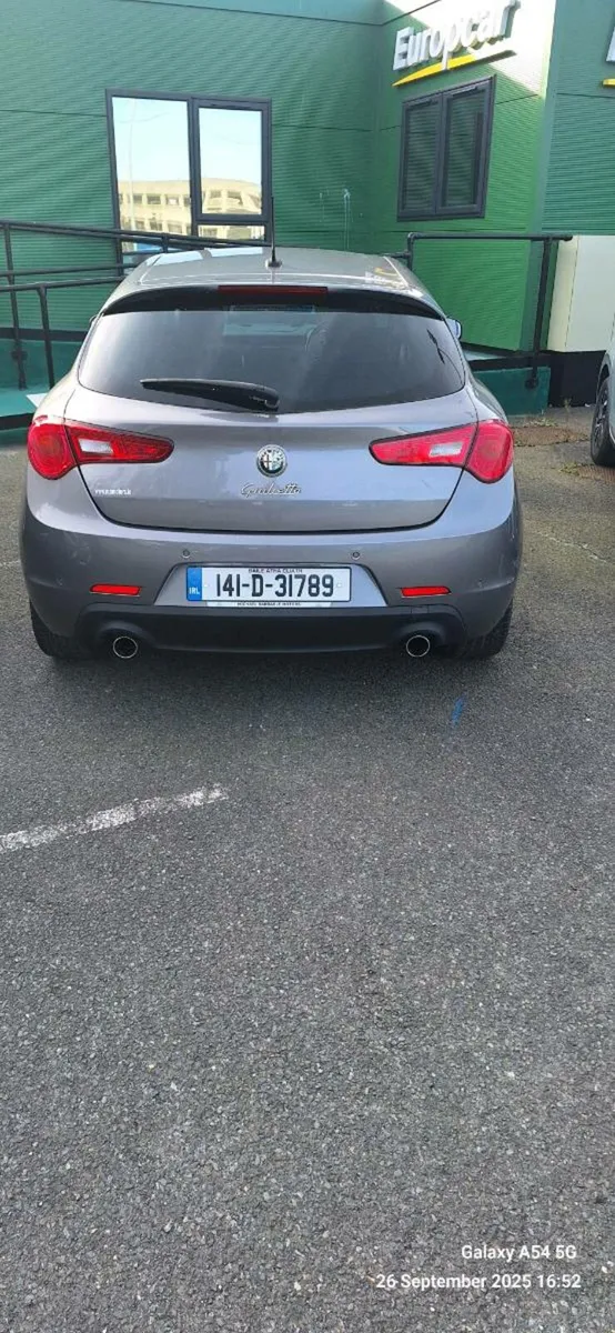 Alpha Romeo Giulietta JTDM 2.0 diesel - exclusive - Image 2