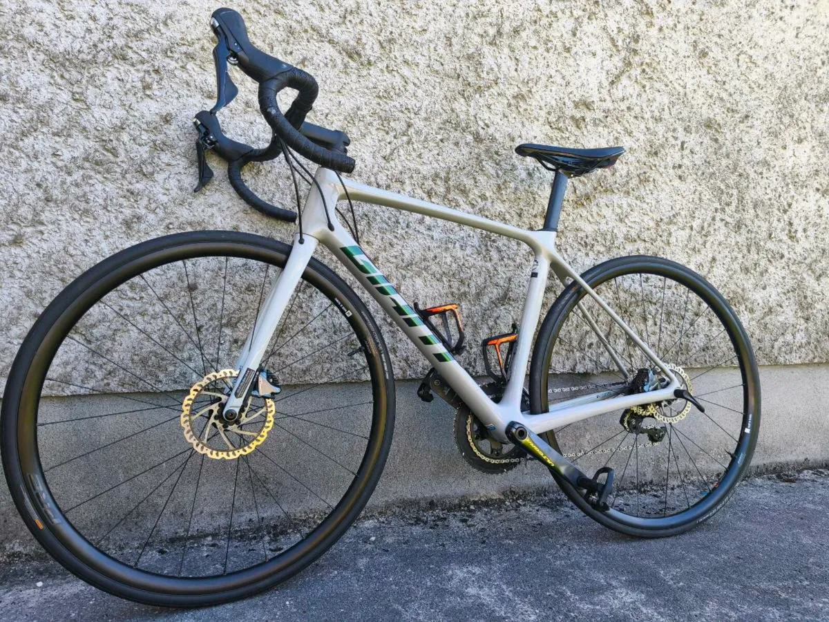 Giant TCR Advanced Disc Ultegra carbon - Image 1