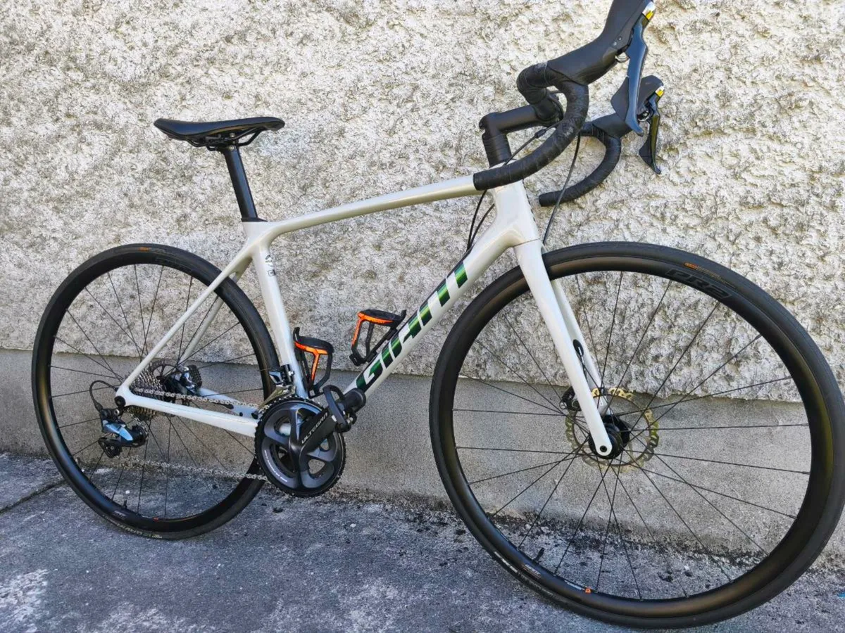 Giant TCR Advanced Disc Ultegra carbon - Image 2