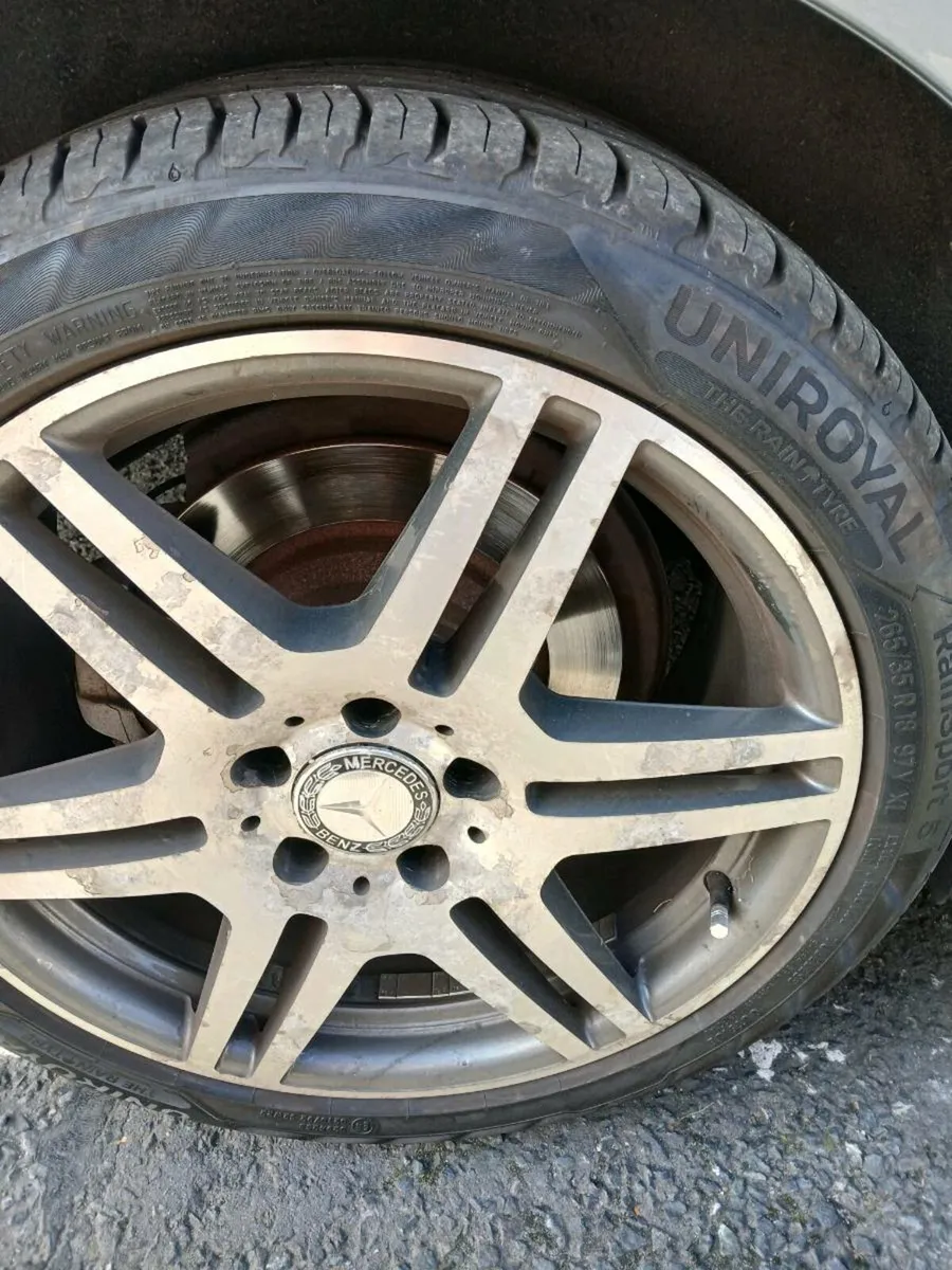 Mercedes E250 AMG - Image 3