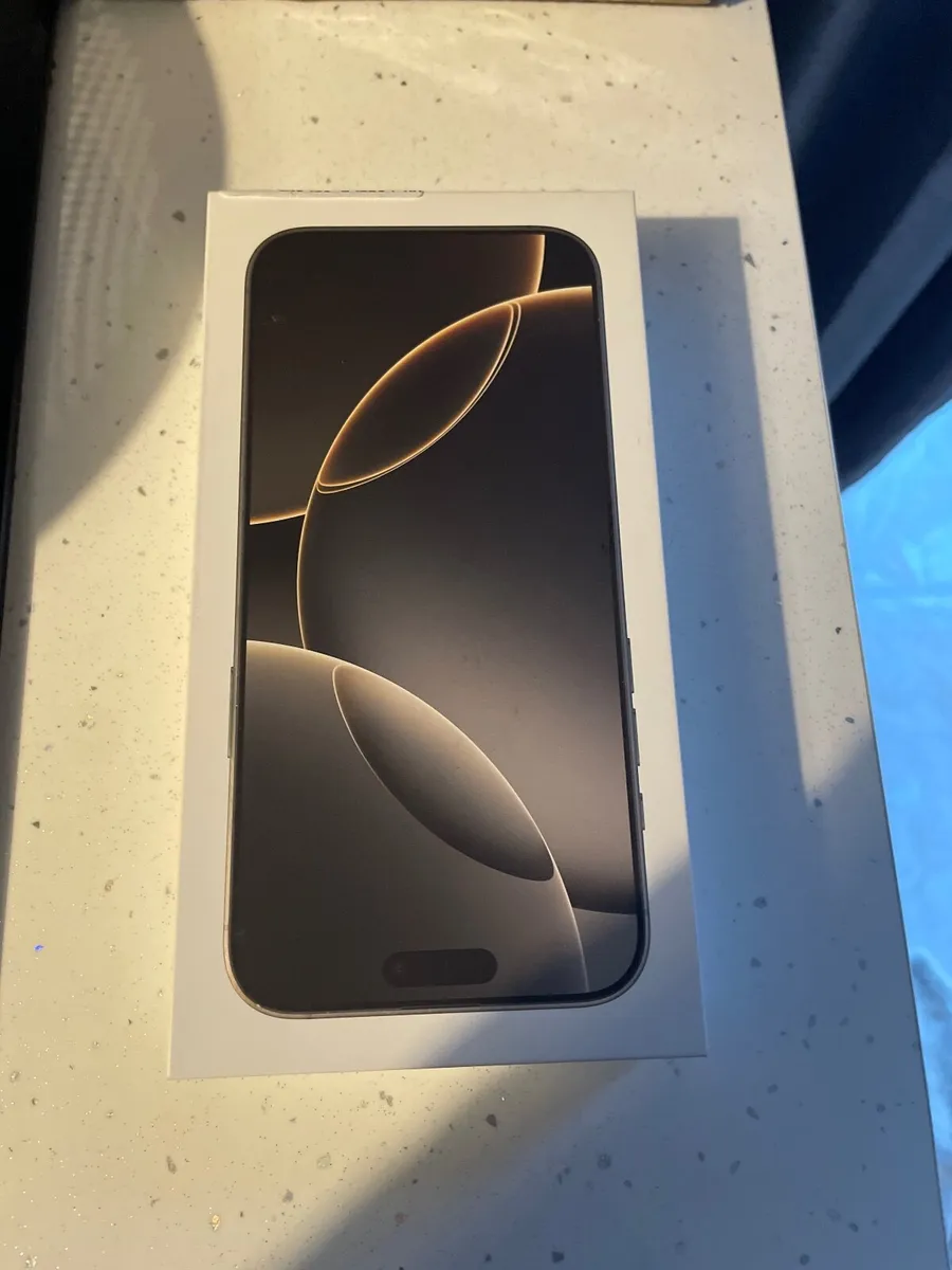 IPhone 16 pro max - Image 1