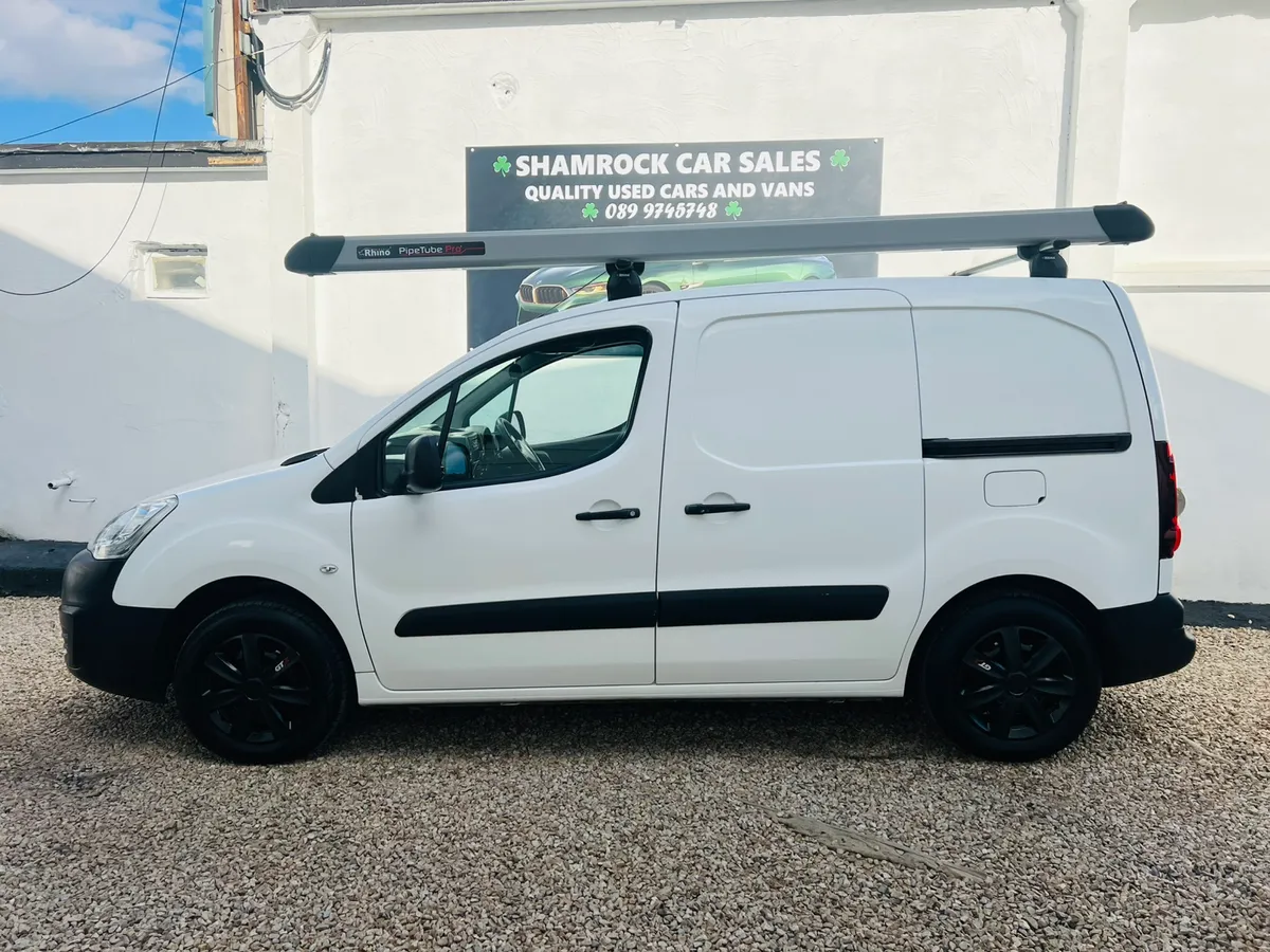 2018 Citroen Berlingo 1.6 Hdi *3 seater*low kms* - Image 2