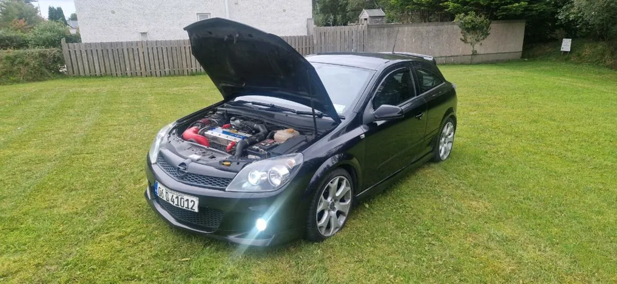Opel astra opc 2.0 turbo 300 bhp - Image 4