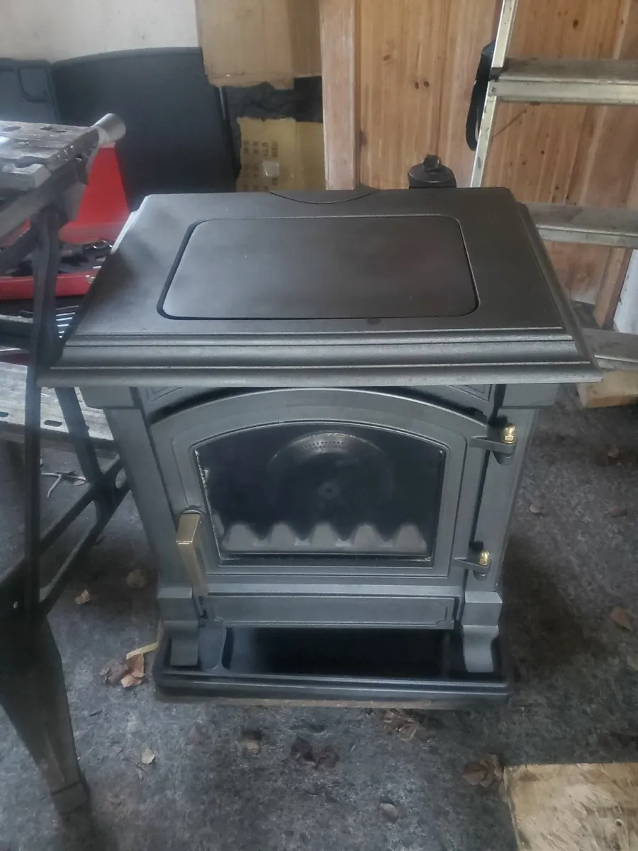 Nestor Martin 5kw oil stove fully refurbished - Image 2