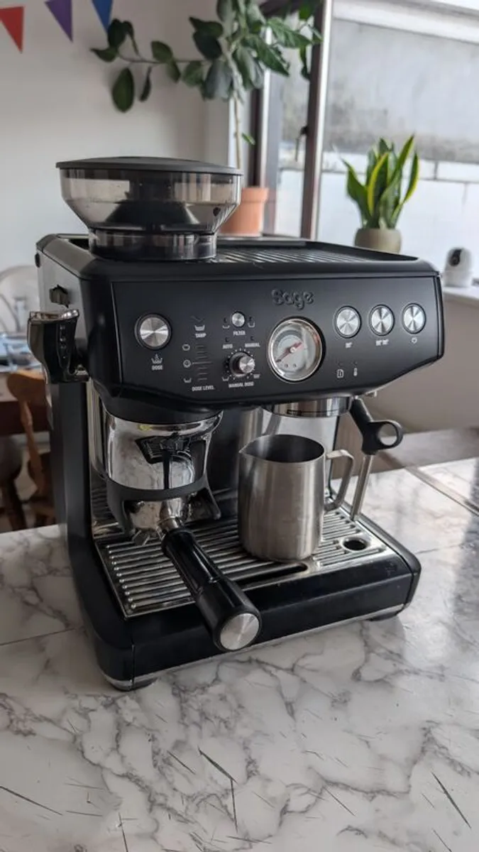 Sage The Barista Express Impress Coffee Machine - Image 1