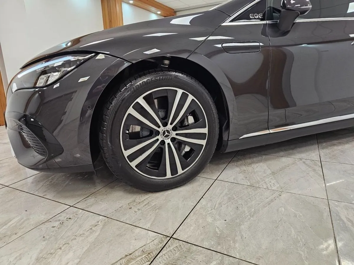 Mercedes-Benz EQE 350 Sport - Image 3