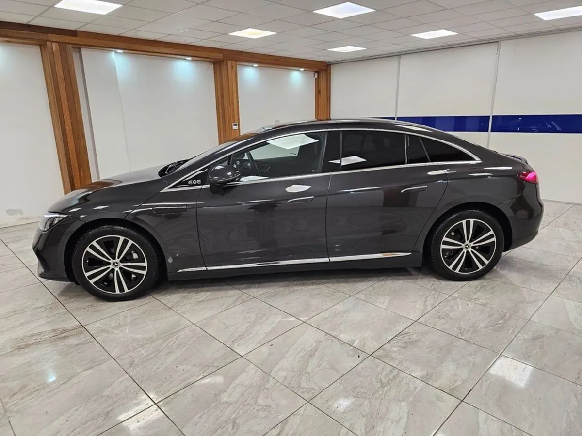 Mercedes-Benz EQE 350 Sport - Image 4