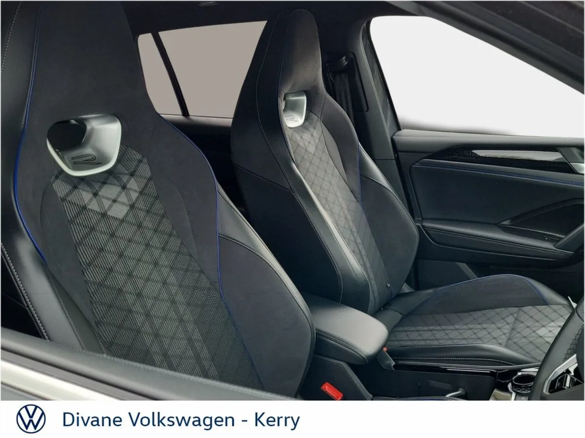 Volkswagen Tiguan R-line 75 Sunroof Automatic - Image 4