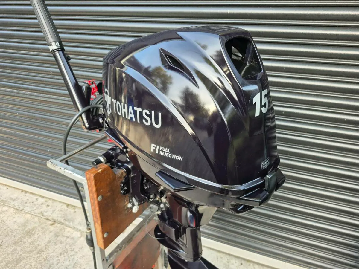 2021 Tohatsu 15hp EFI 4 stroke boat outboard motor - Image 3