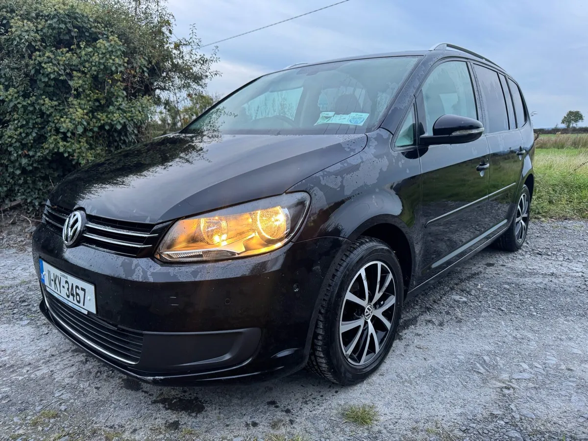Volkswagen Touran 7 seater - Image 3