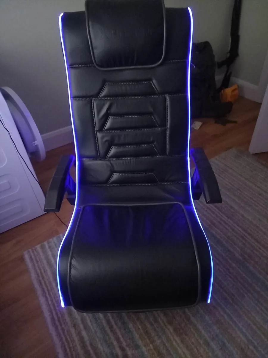 Gaming chair - Image 1