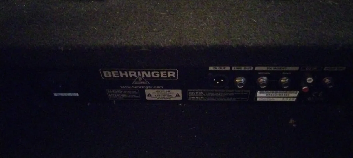 BASS/GUITAR COMBO AMP 180W BEHRINGER ULTRABASS1800 - Image 4