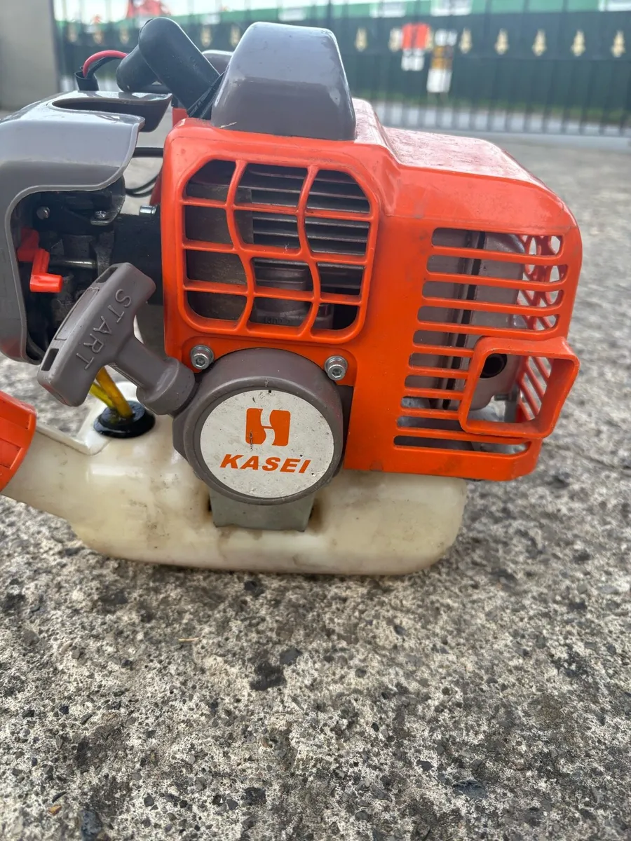 Garden petrol tools - Image 1