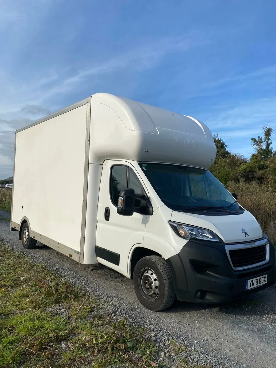 2019 Peugeot boxer Luton - Image 2