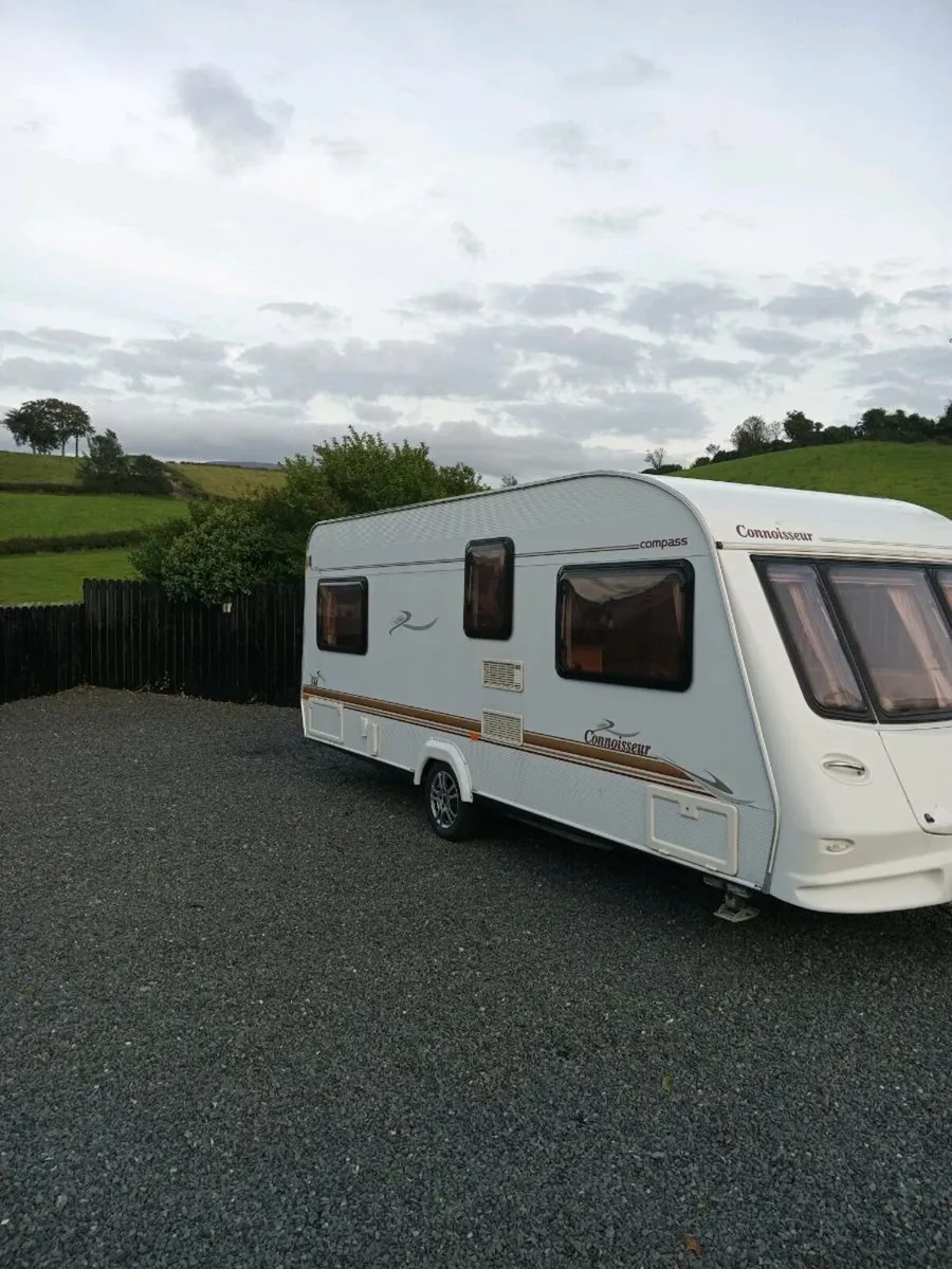 Caravan  fixed  bed - Image 2
