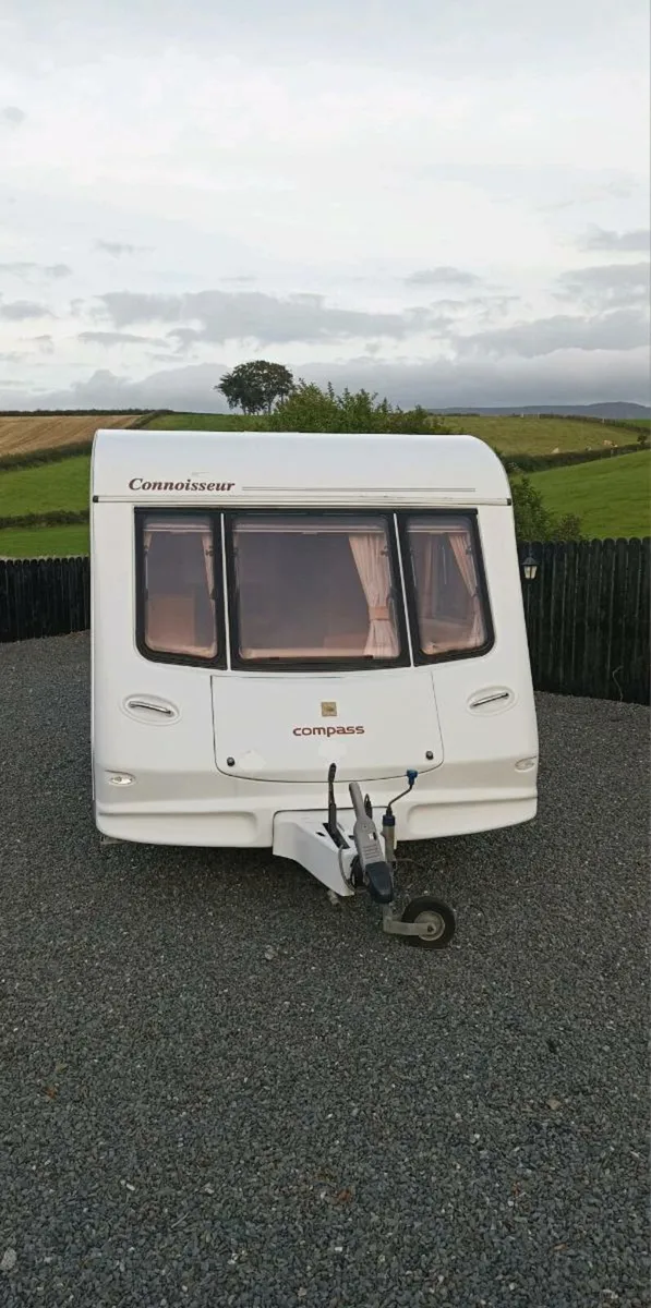 Caravan  fixed  bed - Image 3