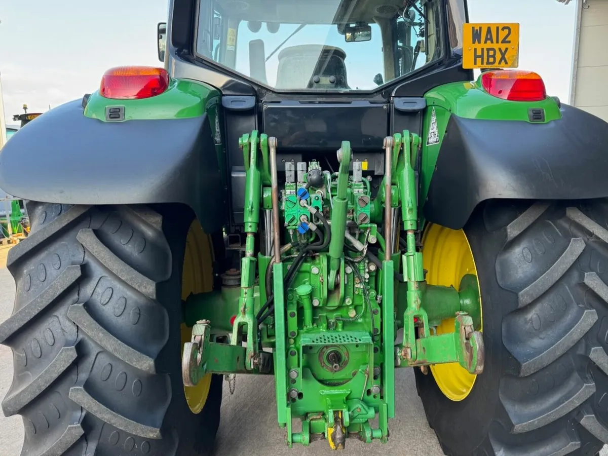 JOHN DEERE 6830 (2012) - Image 3