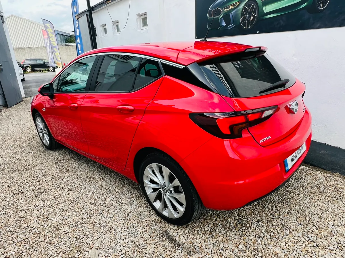 2016 Opel Astra Sc 1.0T 105 ps **low kms** - Image 3