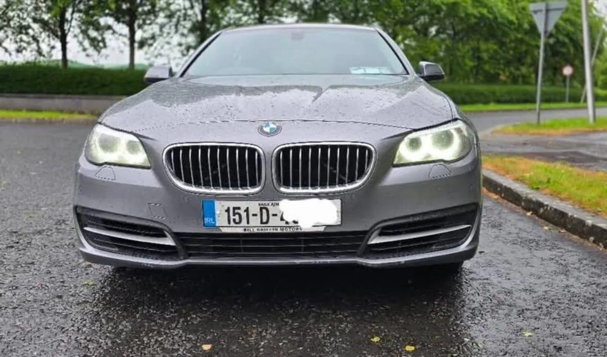 2015 bmw 520d - Image 2
