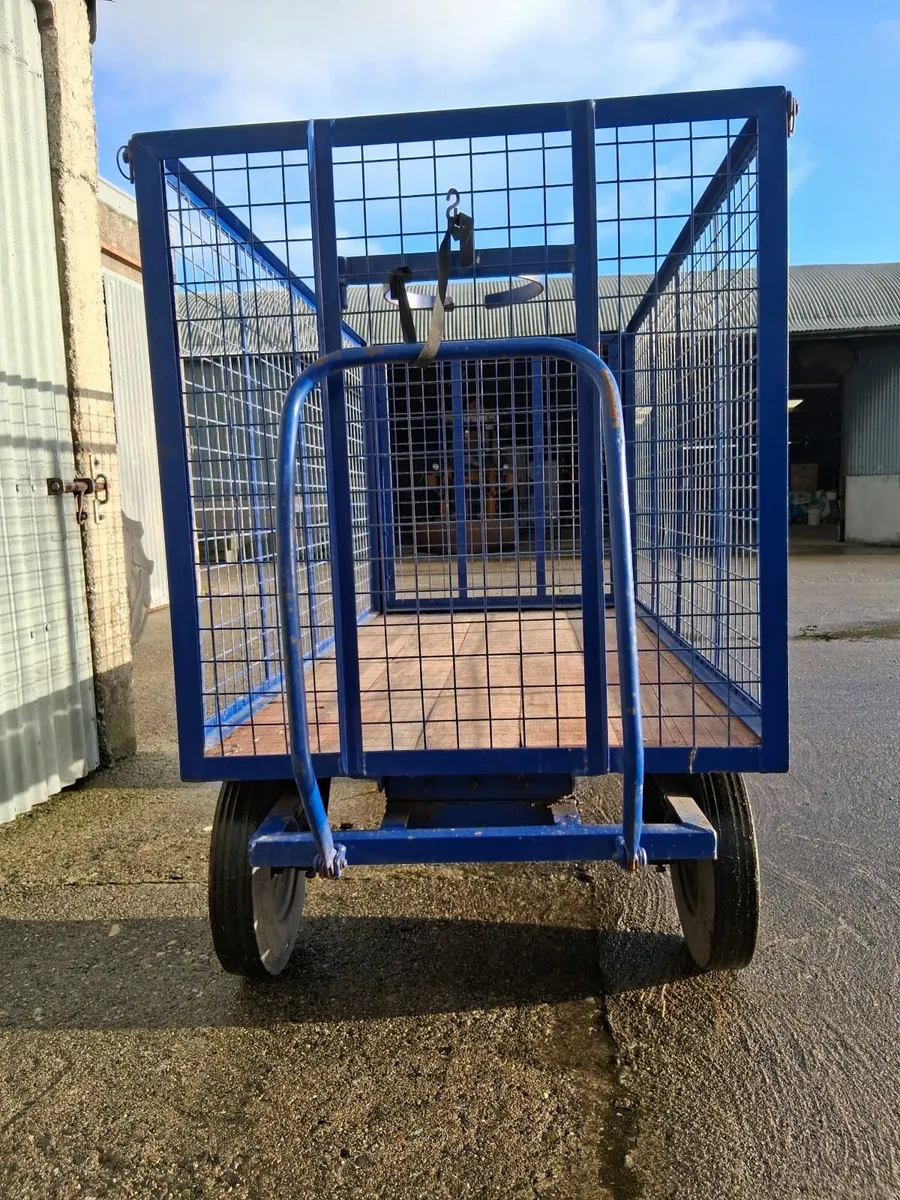 Calf trolley - Image 1