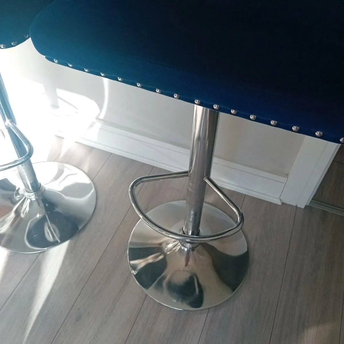 Bar stools - Image 2