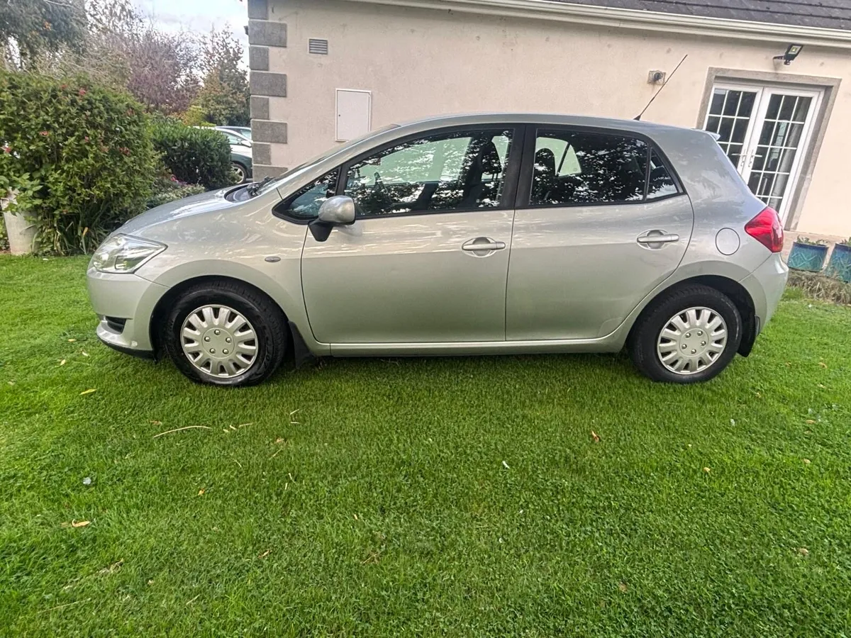 Toyota Auris 1.4dsl LOW KMS…NCT 28/02/26! Taxed! - Image 4