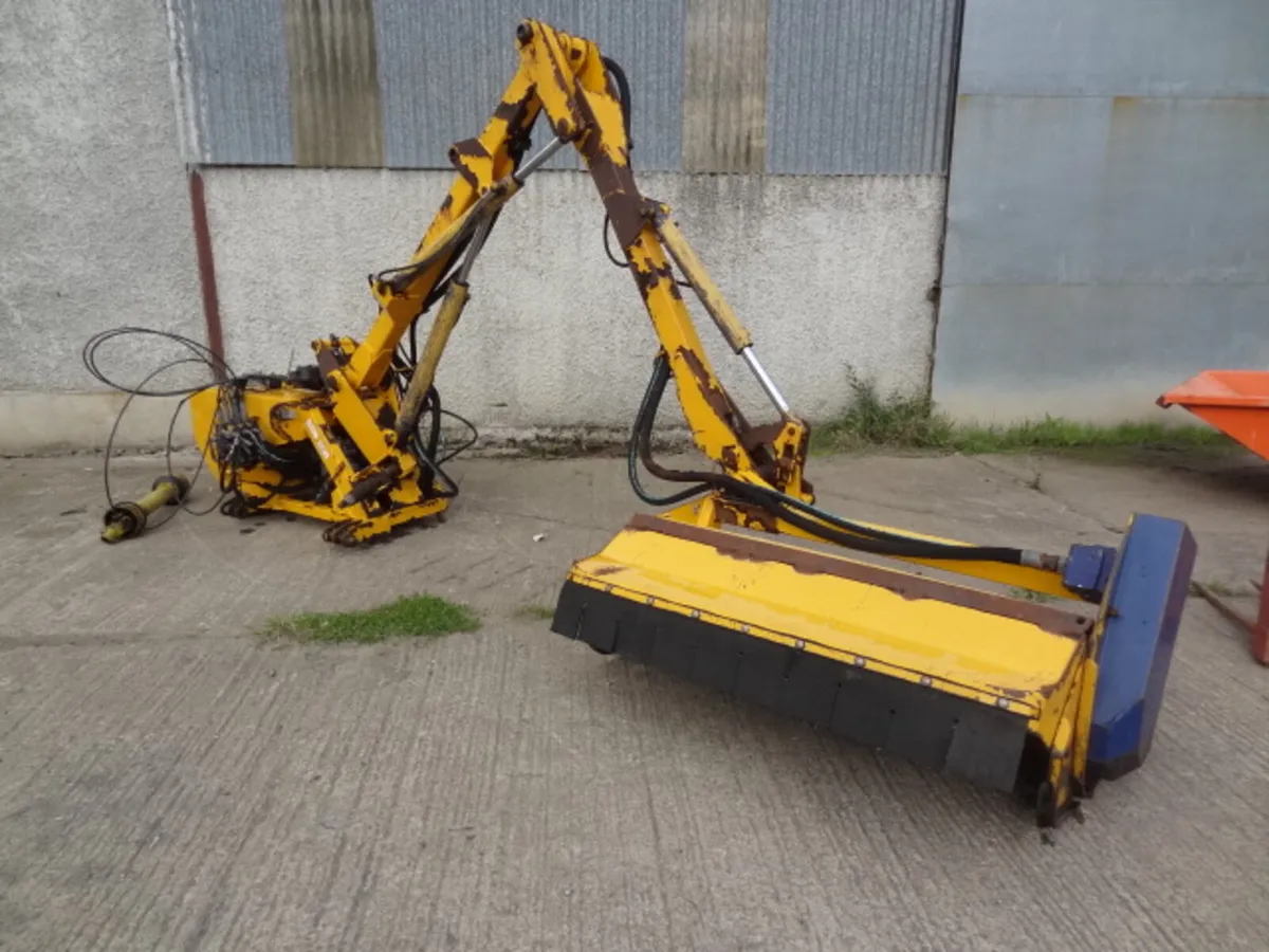 Bomford Turner B48X HedgeCutter - Image 3