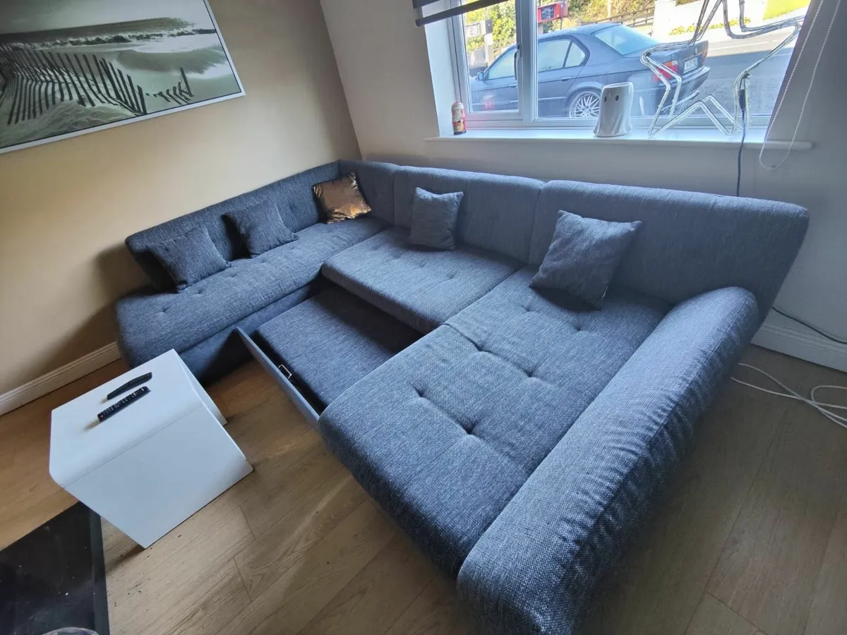 Corner sofa bed - Image 1