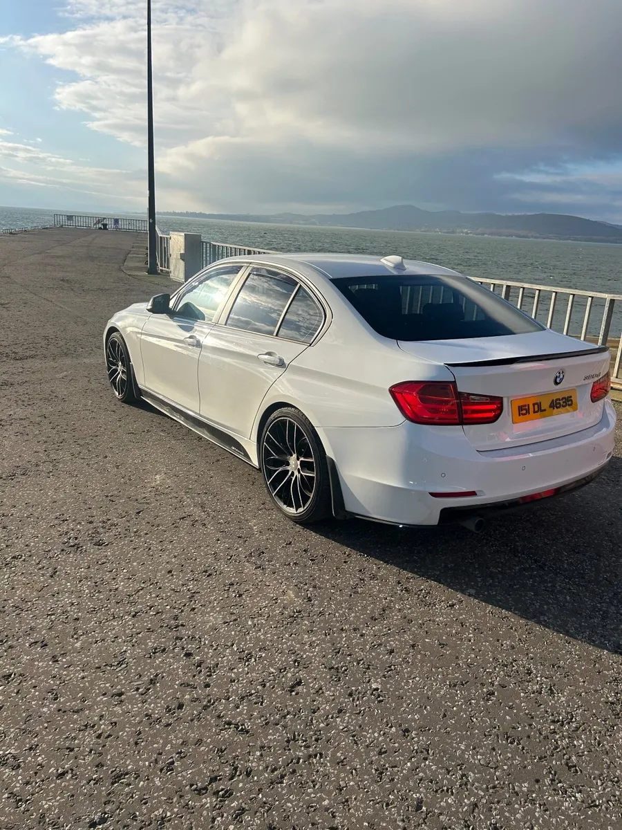 BMW 3-Series 2015 - Image 2