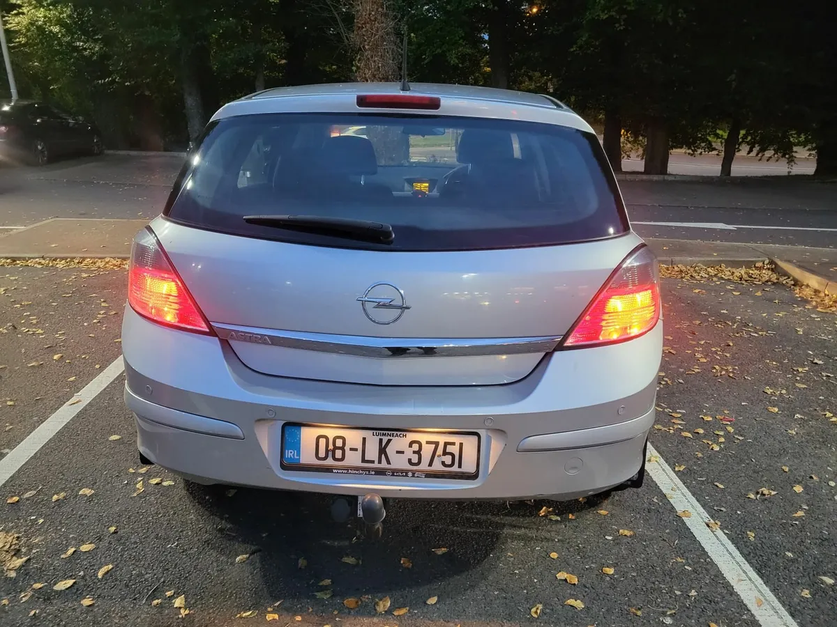 Opel Astra 2008 - Image 4