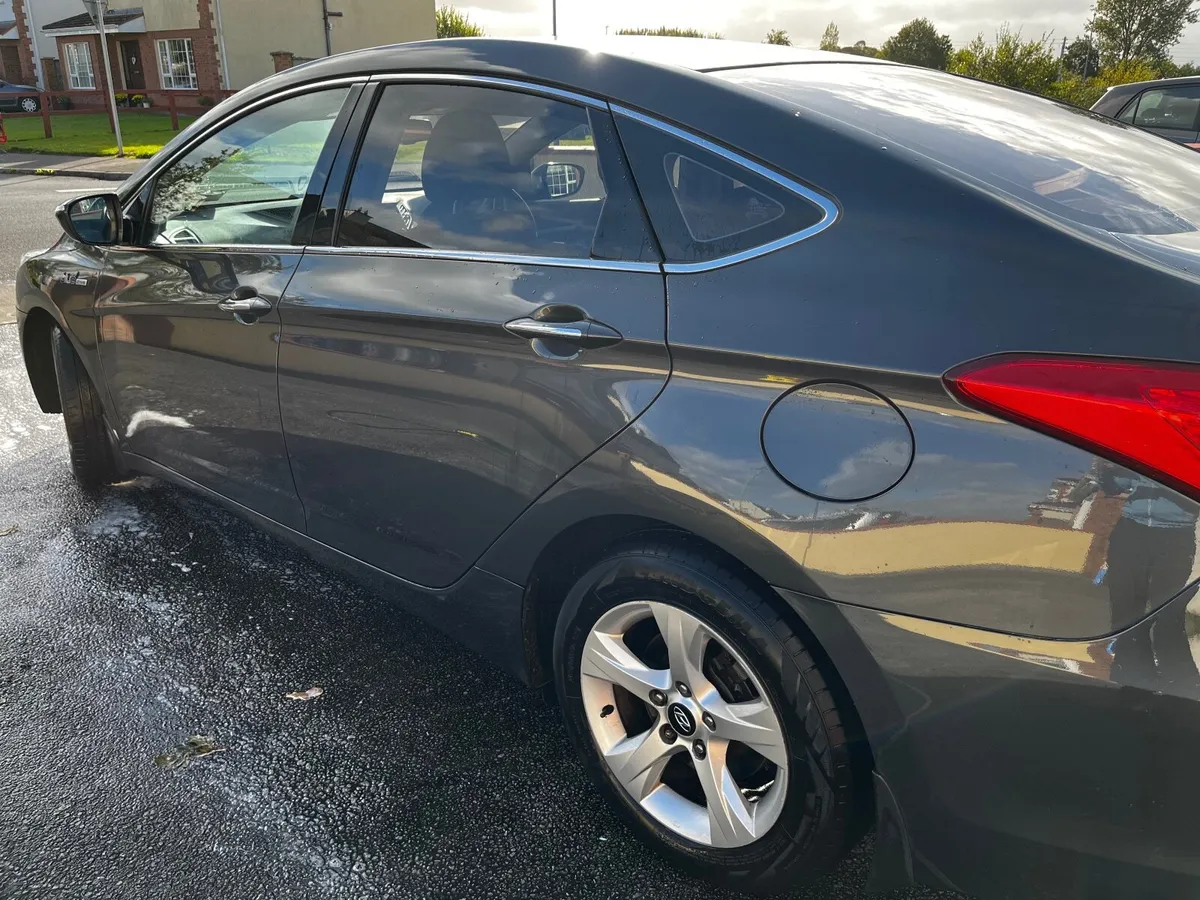 Hyundai i40 2012 executive style - taxed 11/25 - Image 3
