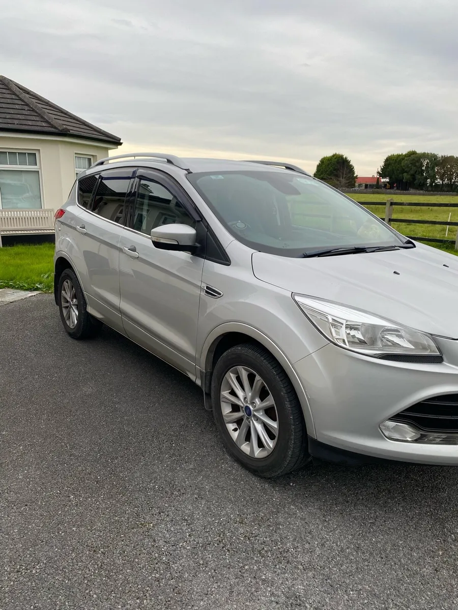 Ford Kuga Crew Cab 2.0 Diesel - Image 2