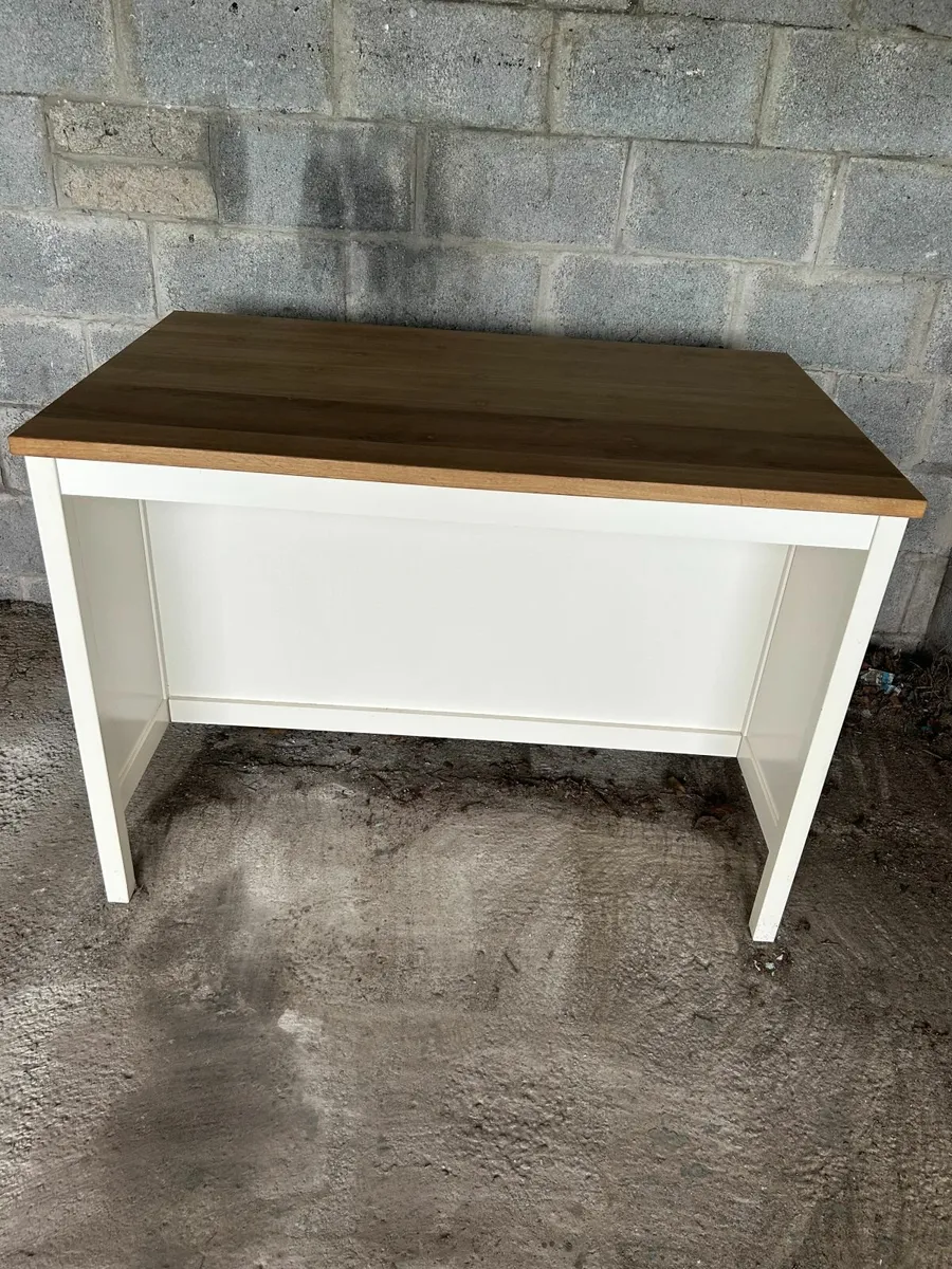 Kitchen Island (Free Standing) - Image 3