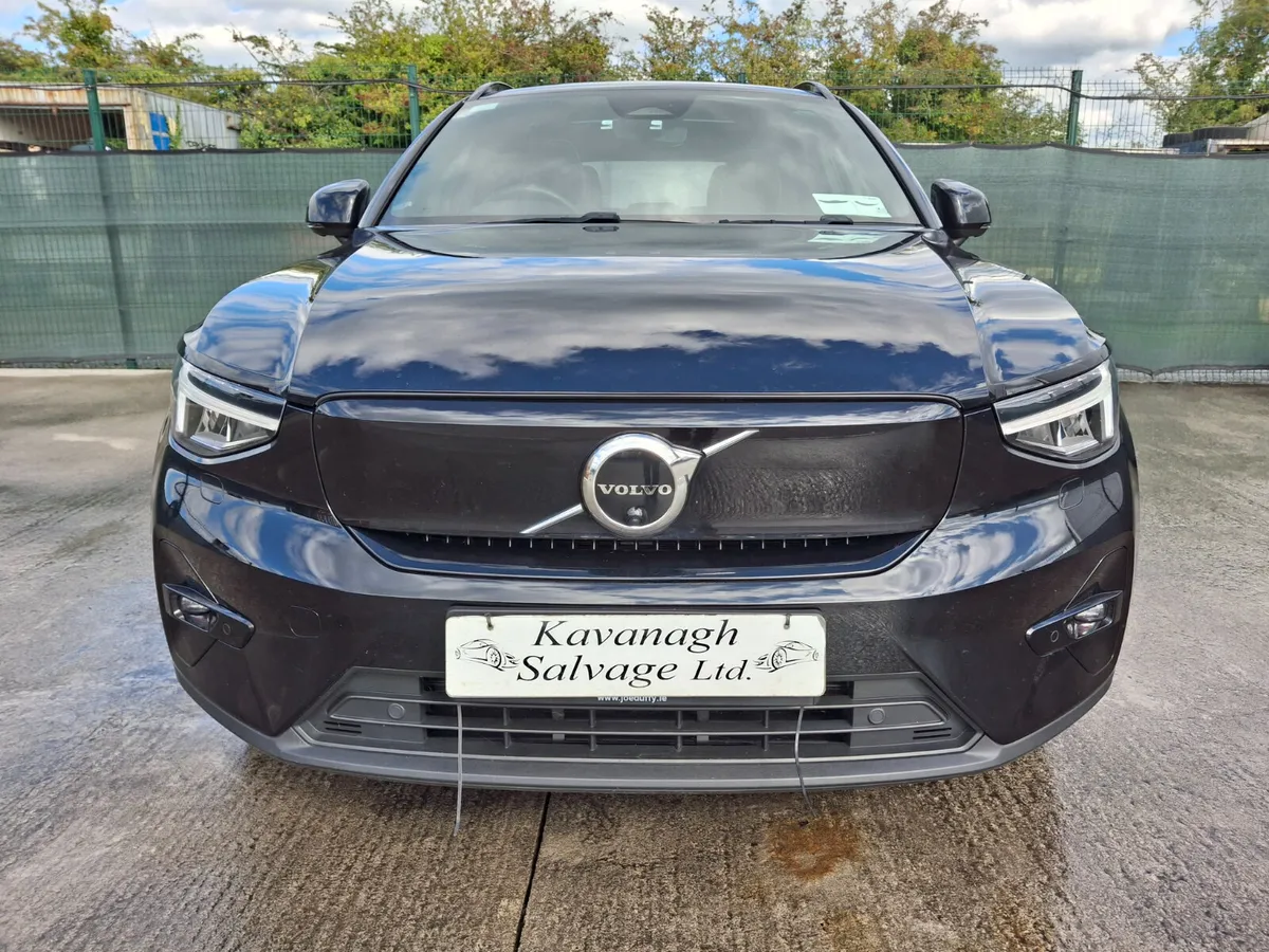 222 Volvo XC40 ultimate 231bhp - Image 3