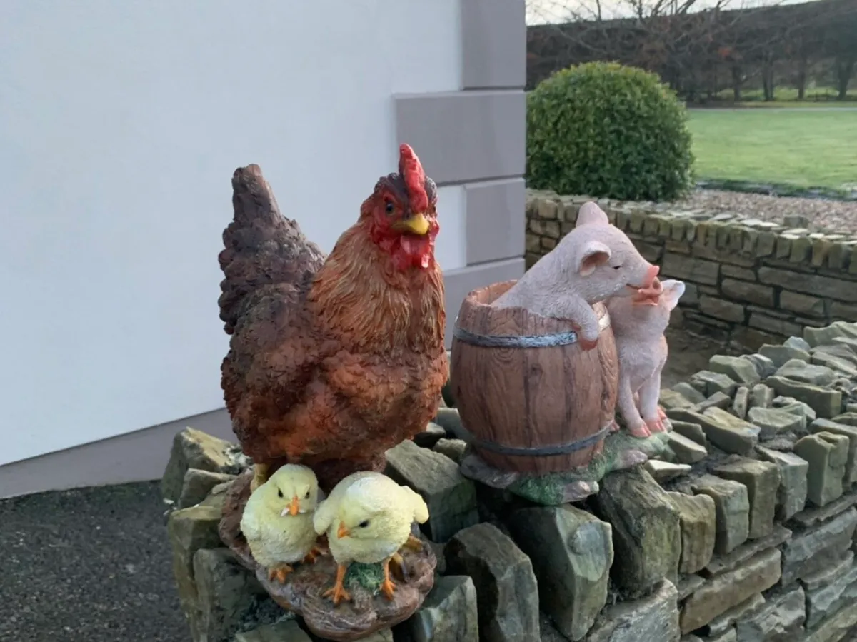 Chicken and chicks, Piglet in a barrel - Image 1