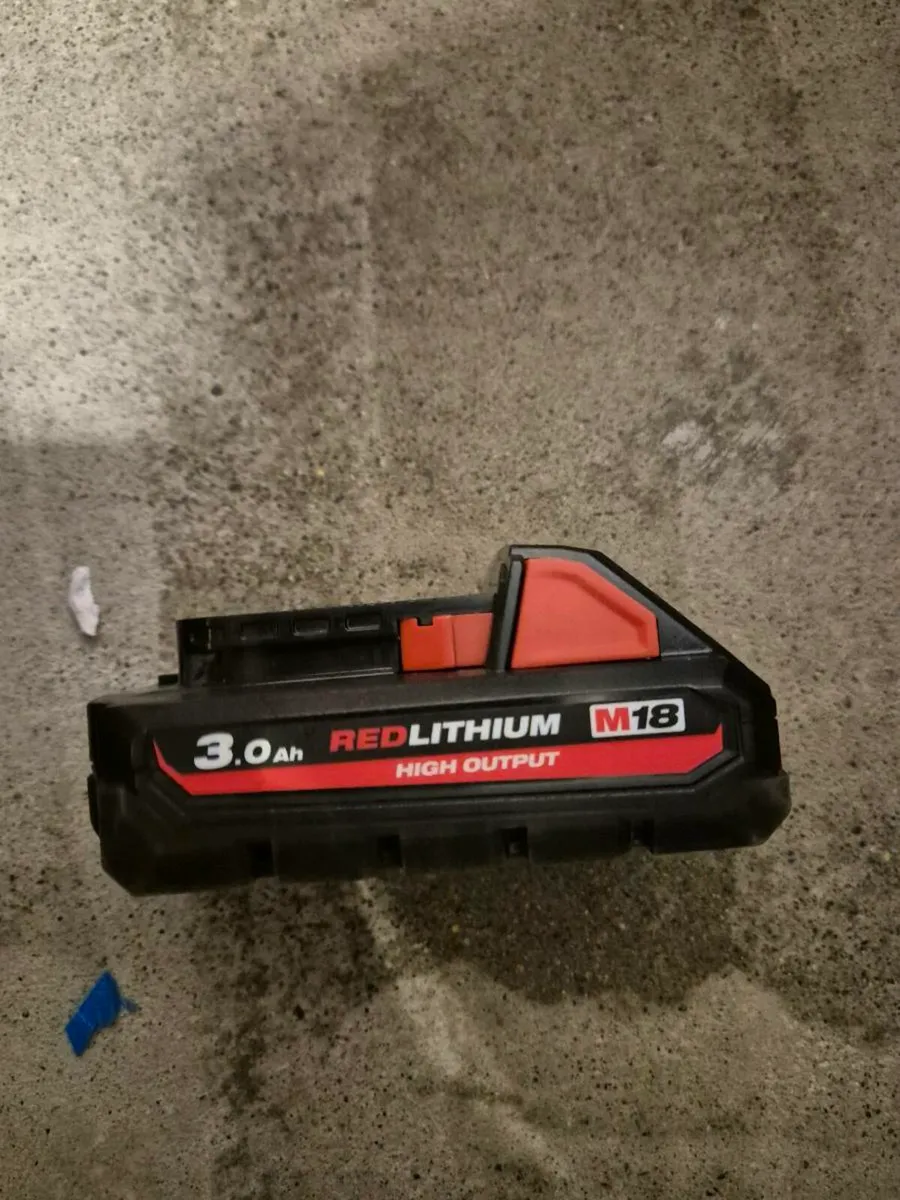 Milwaukee M18 High Output 3.0Amp Battery - Image 1