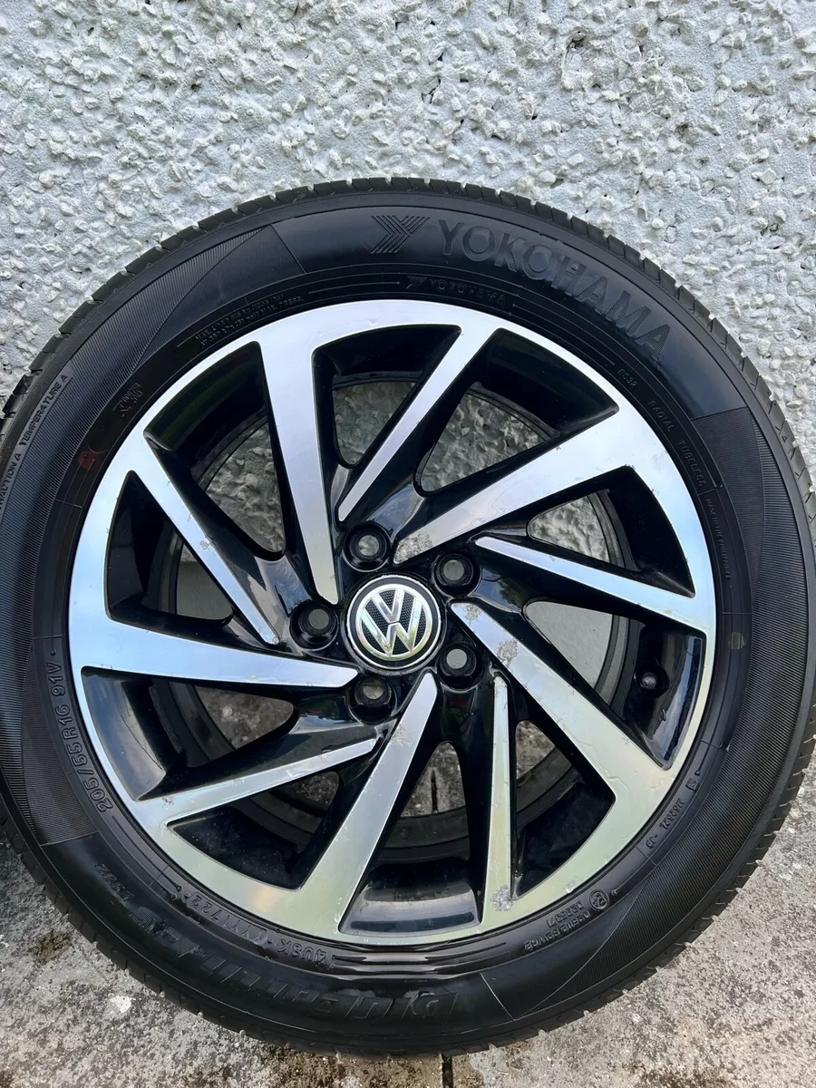 16 vw golf alloys (premium tyres) - Image 4