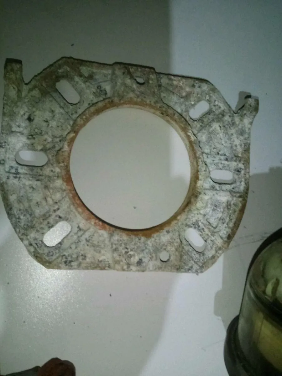 Oil burner boiler for parts only - Image 4