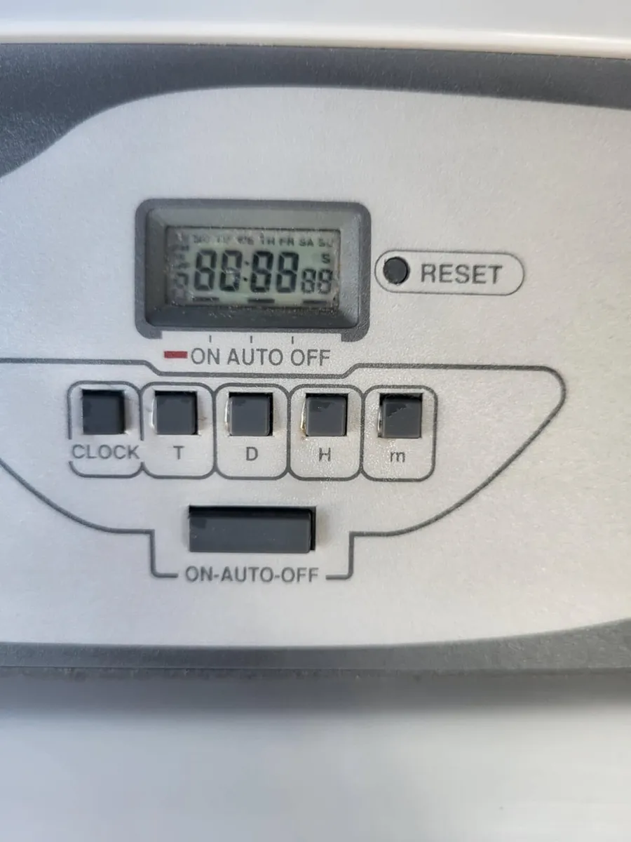 Air conditioning unit - Image 2