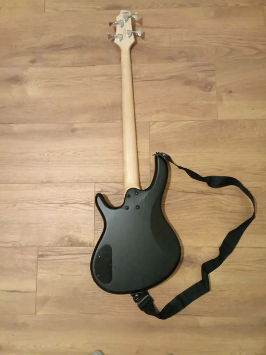Bass Guitar - Image 4