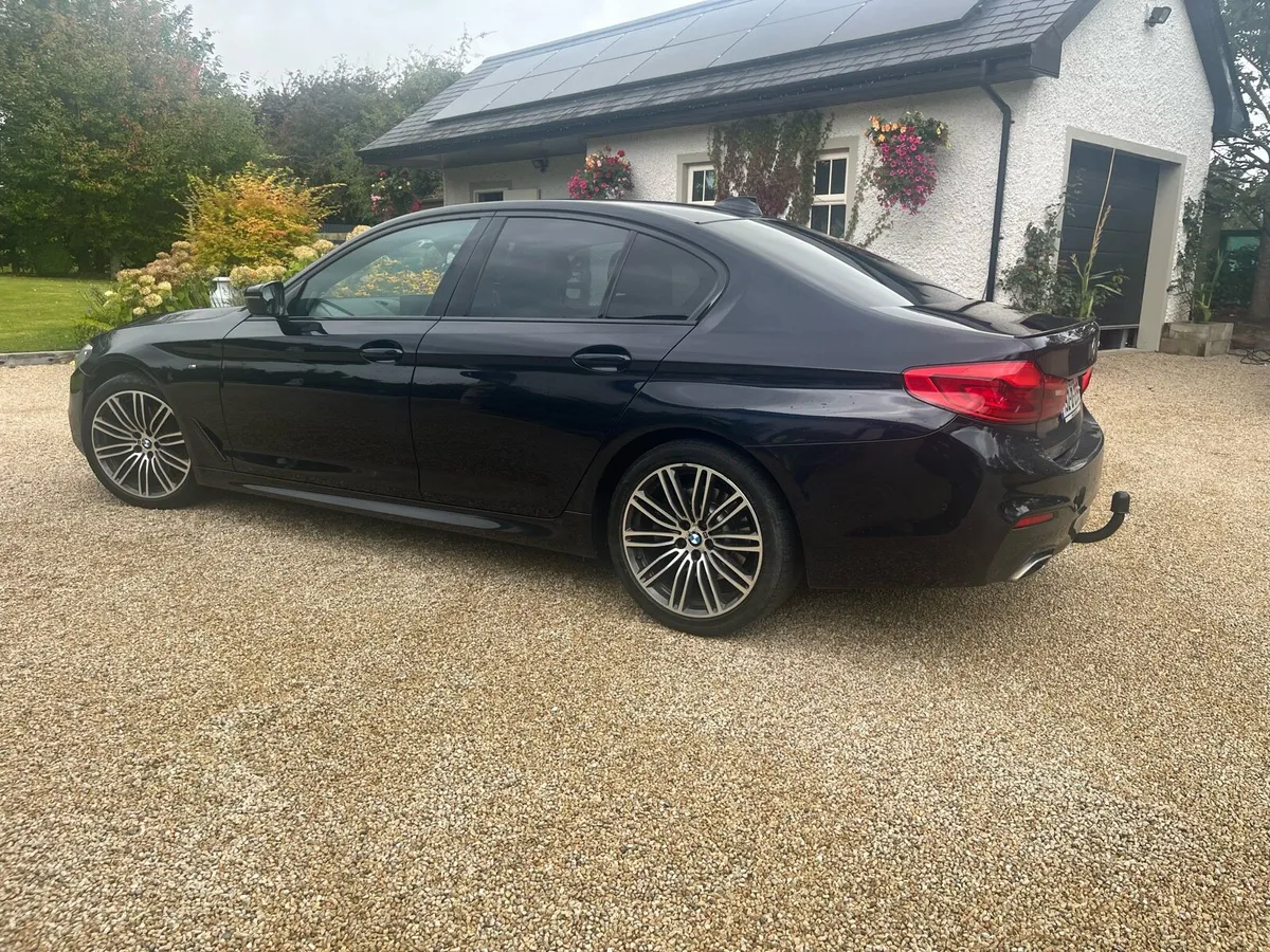 Car - Image 3