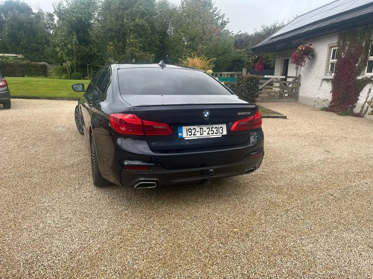 Car - Image 4
