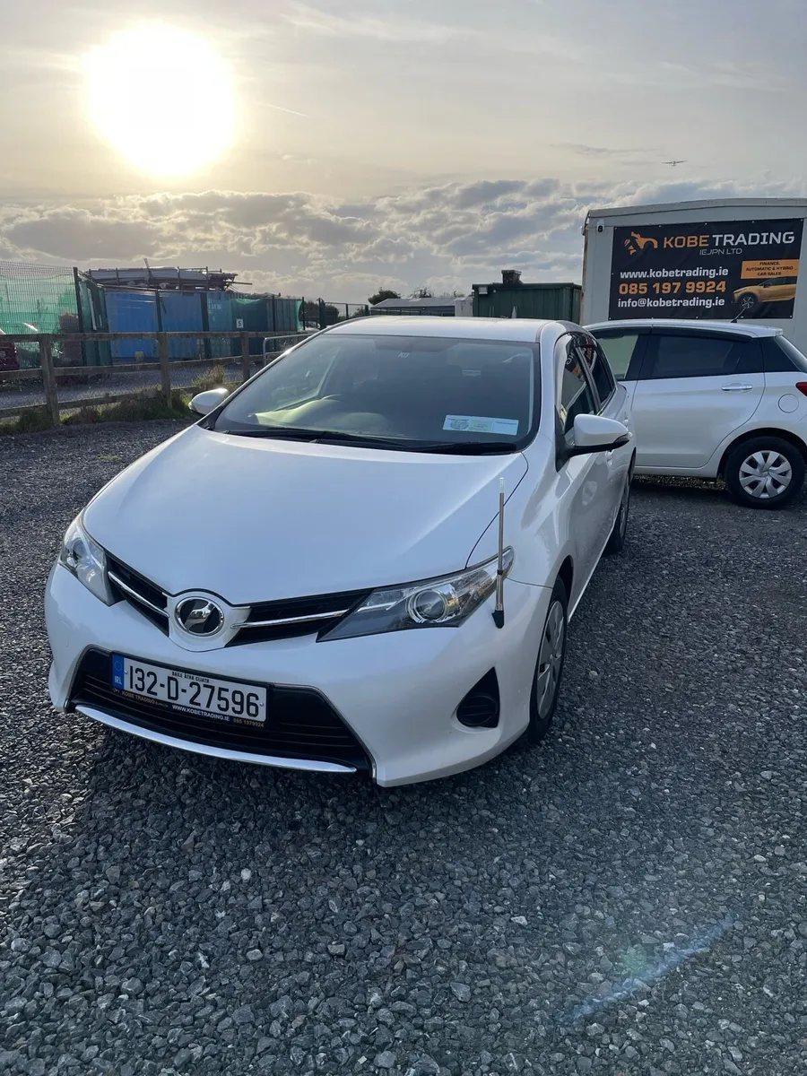 Toyota Auris 2013 Automatic 🚗 Very Low mileage - Image 1