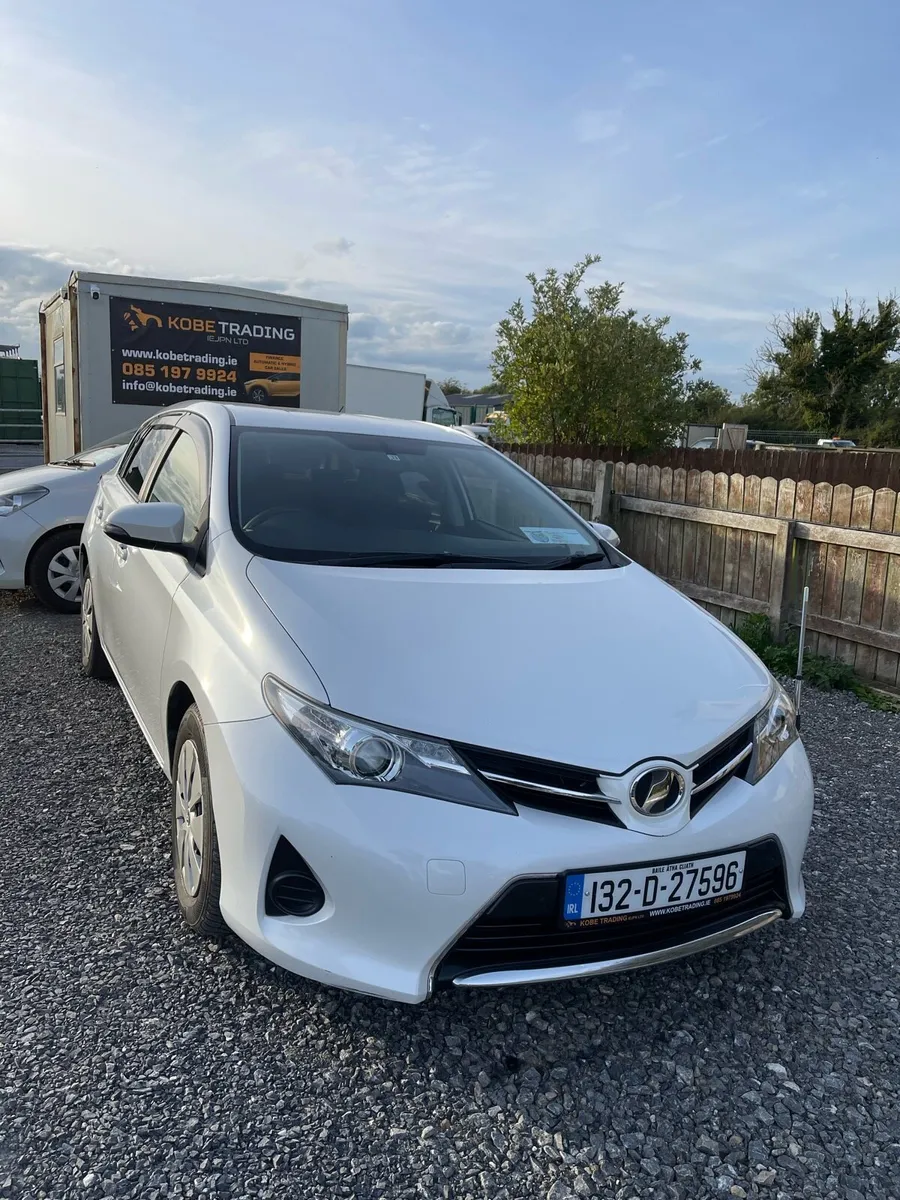 Toyota Auris 2013 Automatic 🚗 Very Low mileage - Image 2