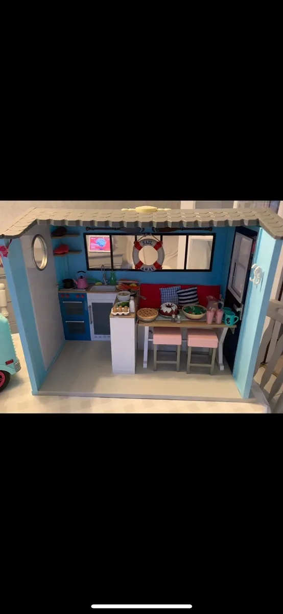 Our generation ice cream truck and beach house - Image 1