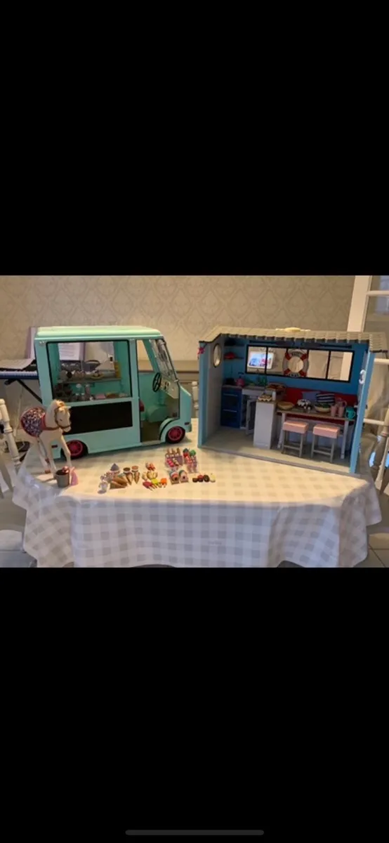 Our generation ice cream truck and beach house - Image 2