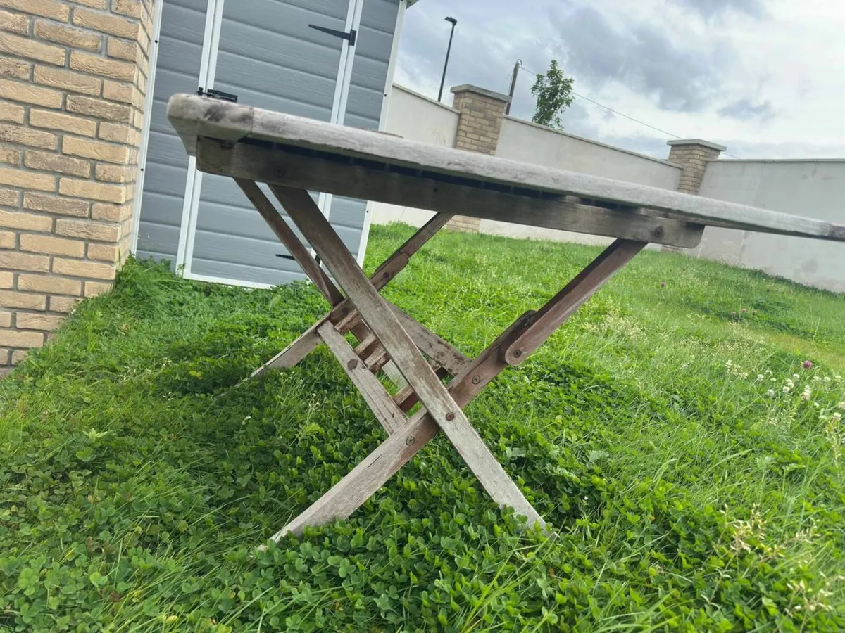 Garden table - Image 2