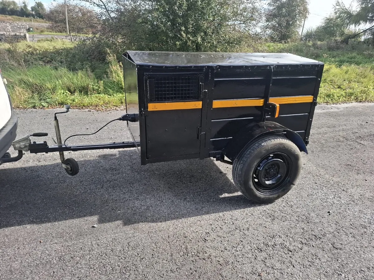 Dog trailer - Image 1