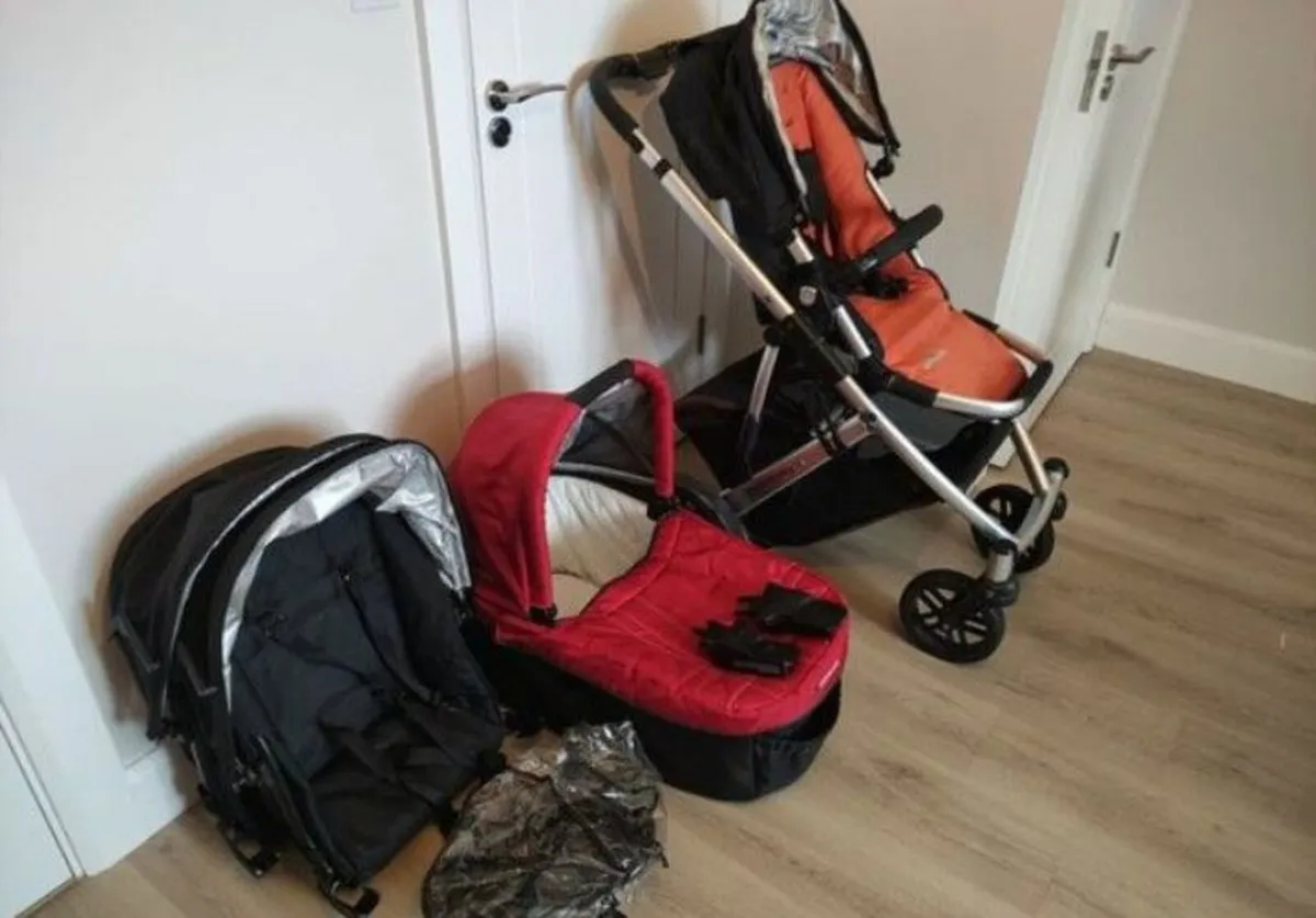 Uppababy vista baby and toddler seat + rumble seat - Image 1