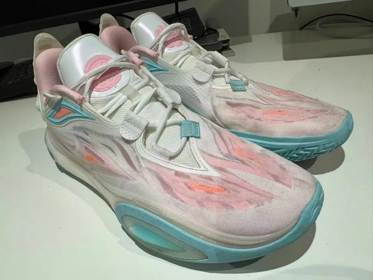 Basketball Shoes - Image 4